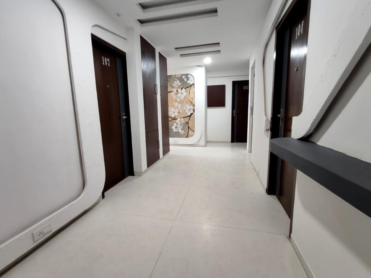 The Sky Imperial Hotel Yahvi Vadodara Exterior photo